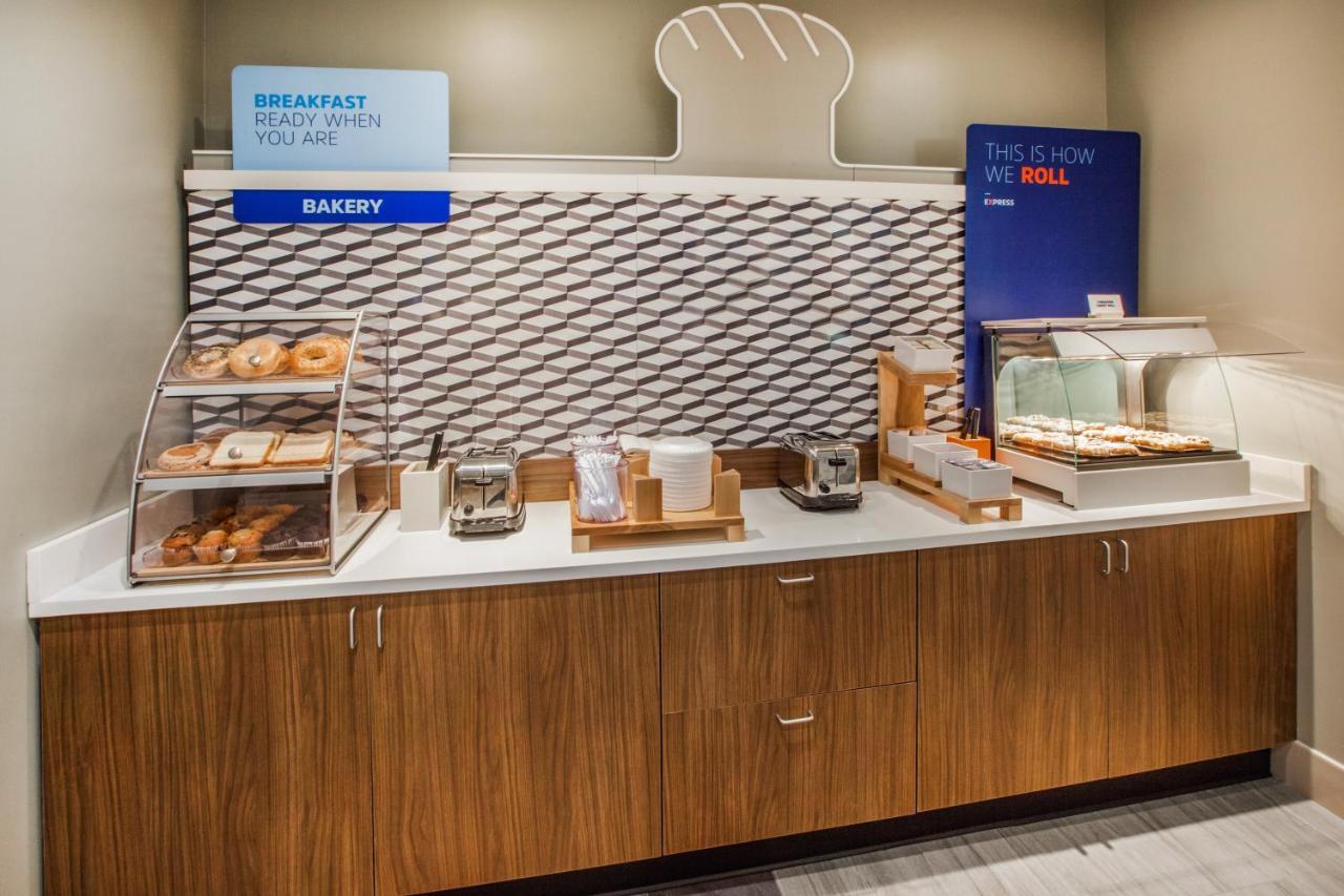 Holiday Inn Express & Suites Ridgecrest - China Lake By Ihg Εξωτερικό φωτογραφία