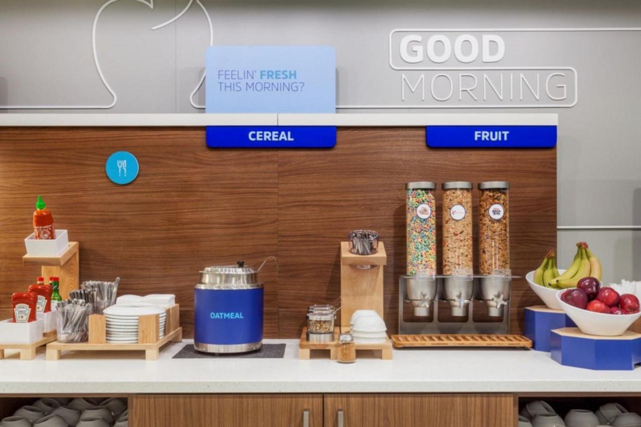 Holiday Inn Express & Suites Ridgecrest - China Lake By Ihg Εξωτερικό φωτογραφία