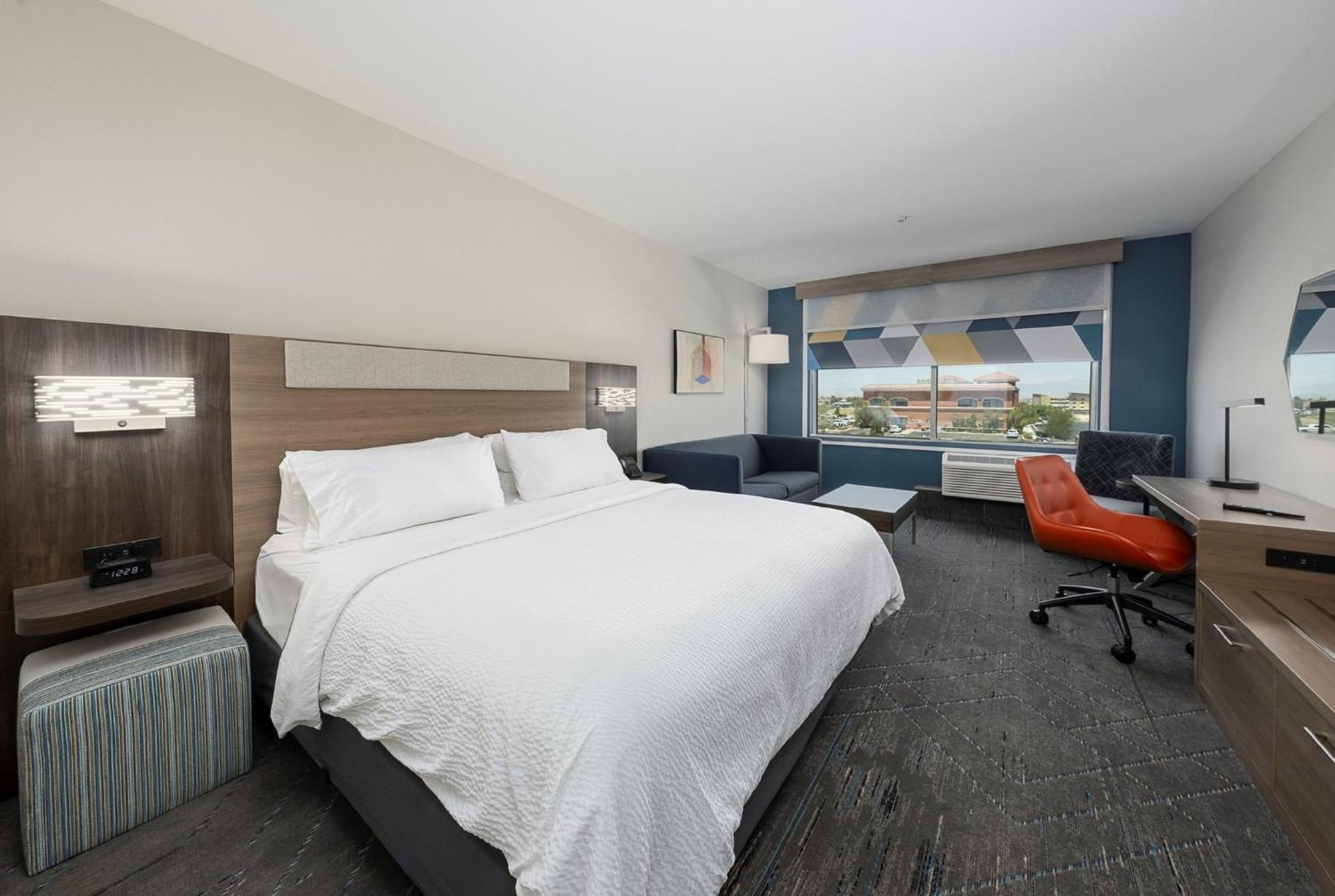 Holiday Inn Express & Suites Ridgecrest - China Lake By Ihg Εξωτερικό φωτογραφία