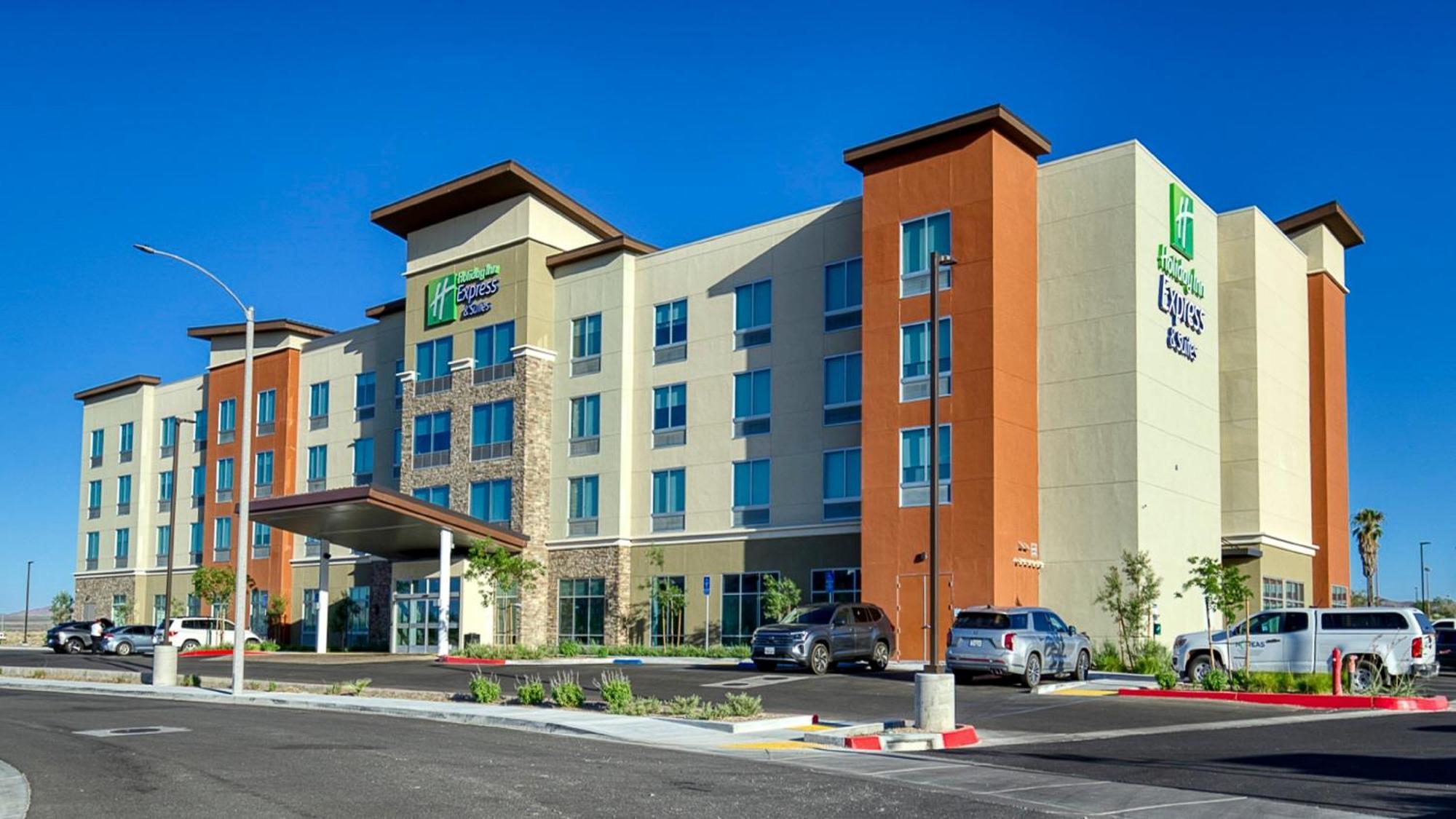Holiday Inn Express & Suites Ridgecrest - China Lake By Ihg Εξωτερικό φωτογραφία