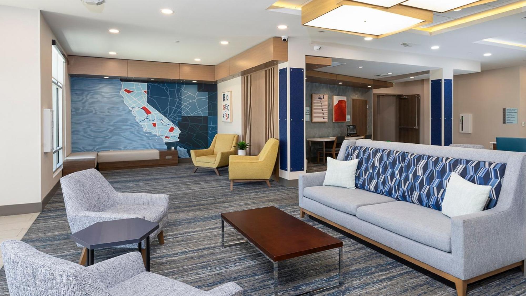 Holiday Inn Express & Suites Ridgecrest - China Lake By Ihg Εξωτερικό φωτογραφία